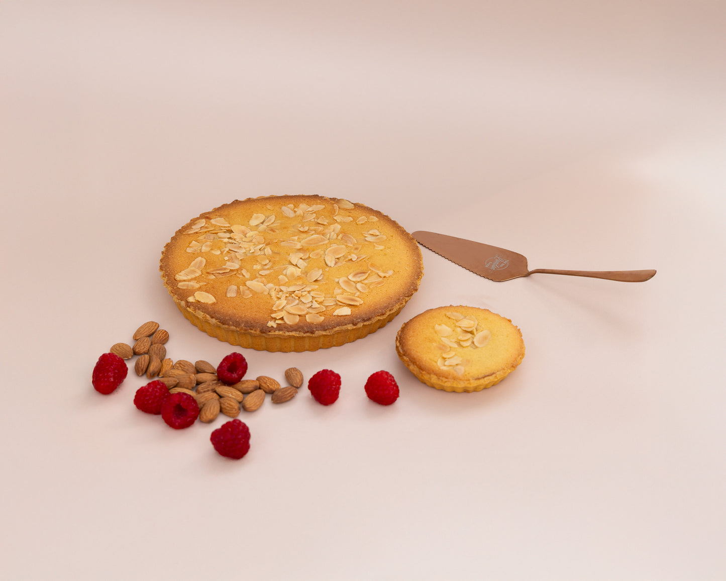 Bakewell tart almond raspberry - the happy bakery Co. 